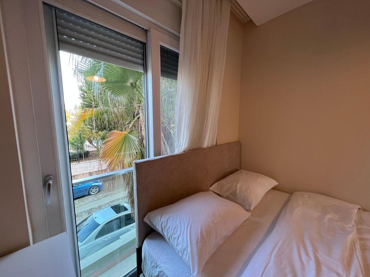 Spacious Flat Close To Sea'4' Daire *